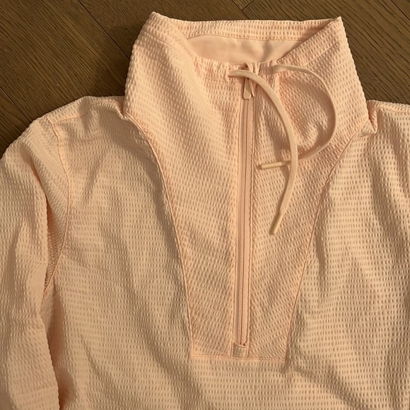 Lululemon pullover - Picture 2 of 4